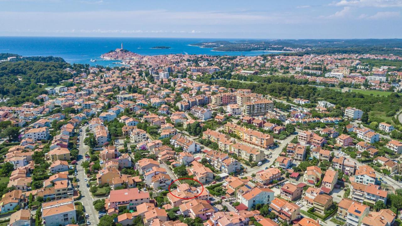 Black & White Apartment Rovinj Bagian luar foto