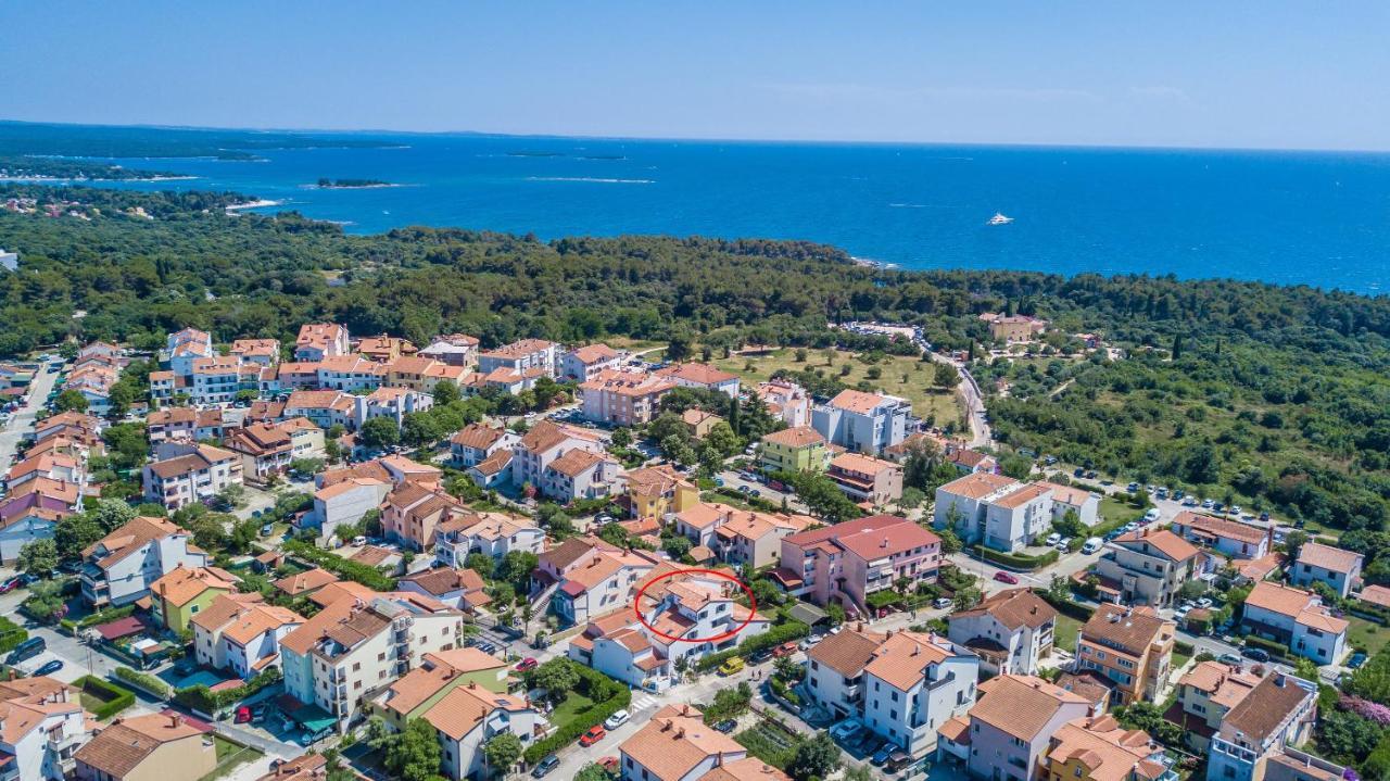 Black & White Apartment Rovinj Bagian luar foto