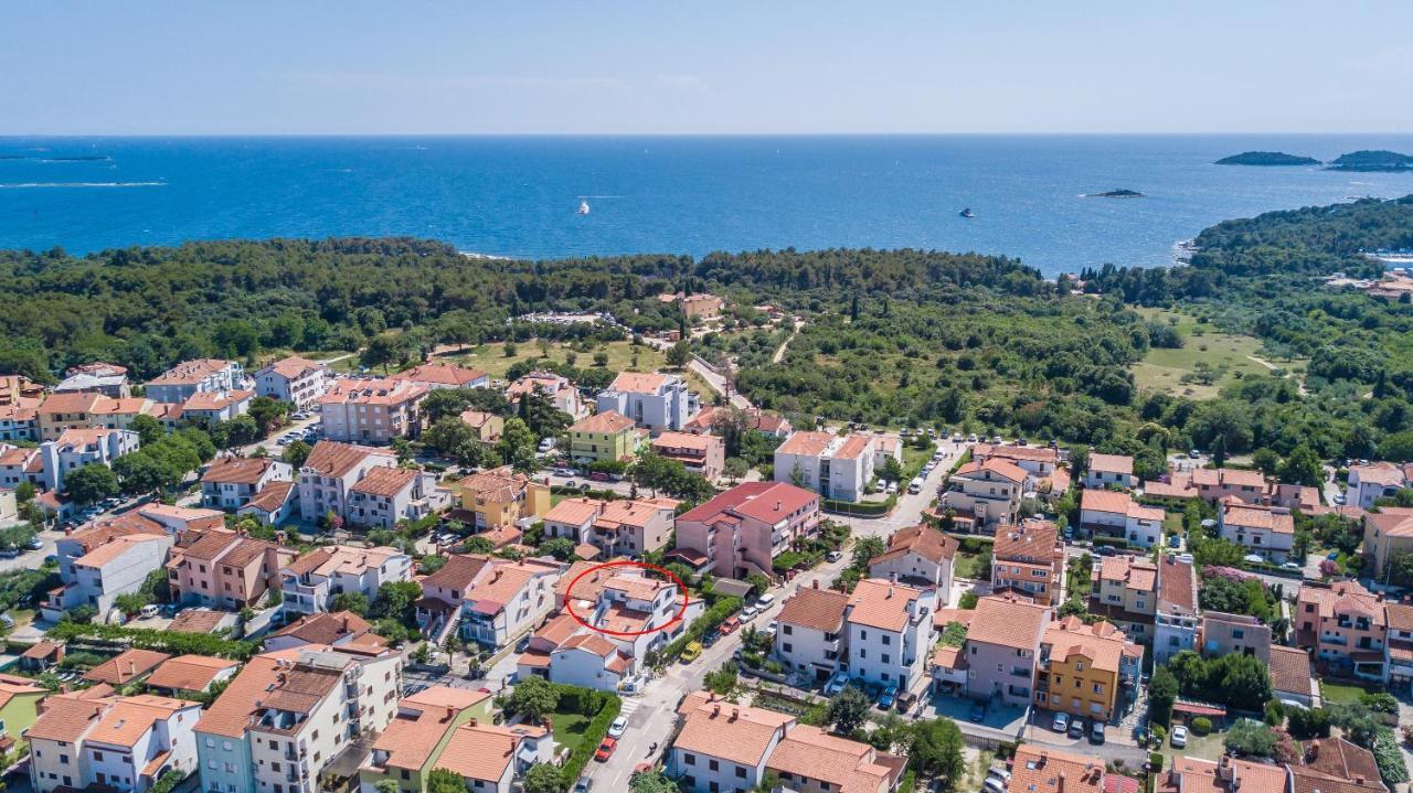 Black & White Apartment Rovinj Bagian luar foto